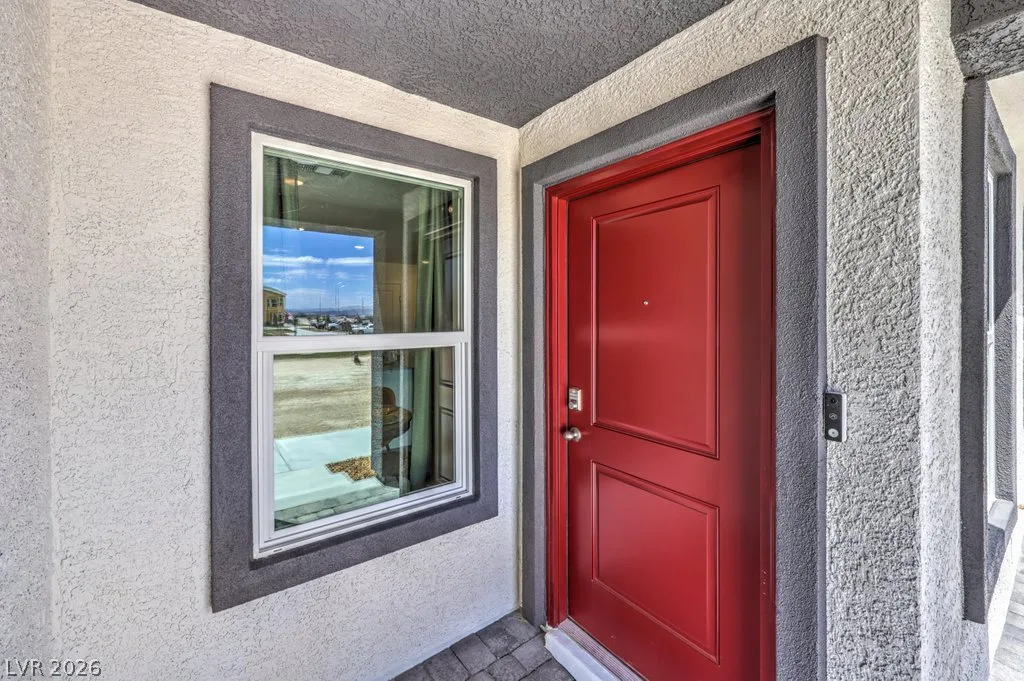 7365 Philip Cove Street — photo 4 of 38