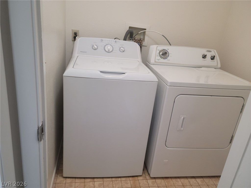6663 West Tropicana Avenue 202 — photo 2