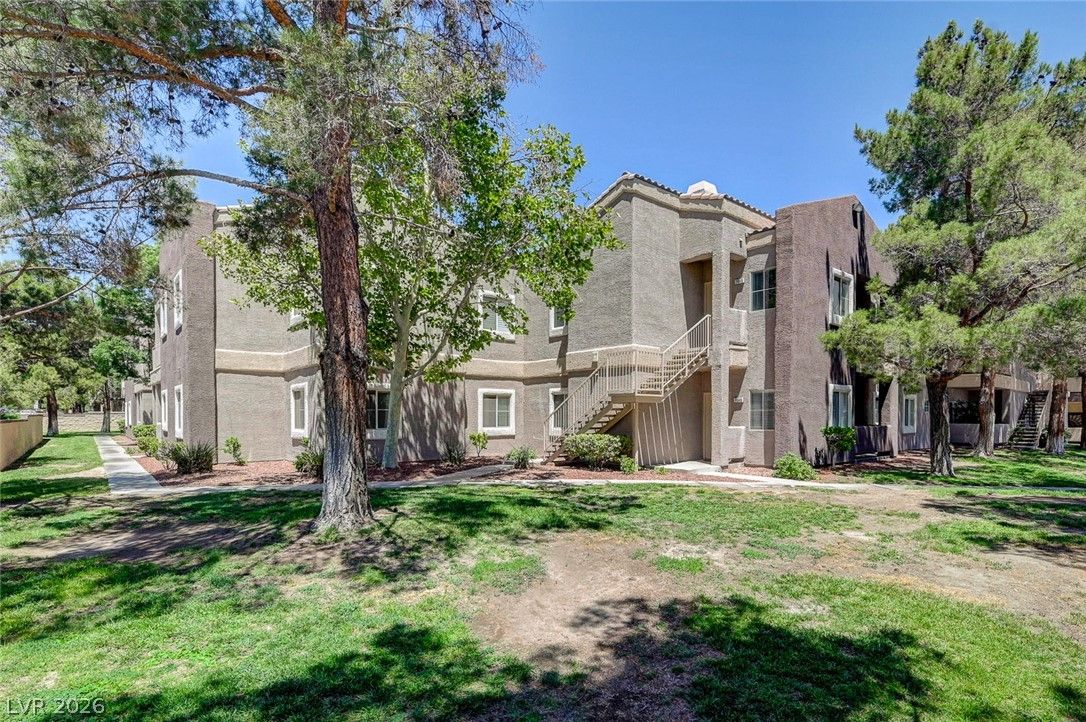 5250 South Rainbow Boulevard 1048 — photo 2 of 39