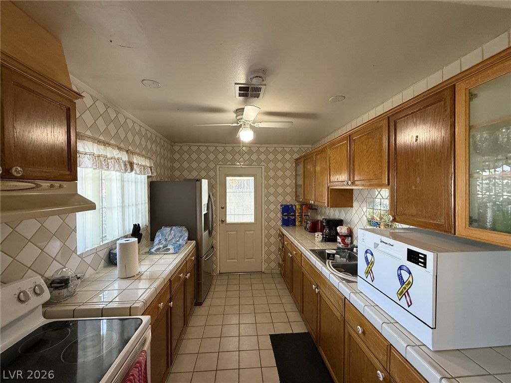 4567 South Nellis Boulevard — photo 5