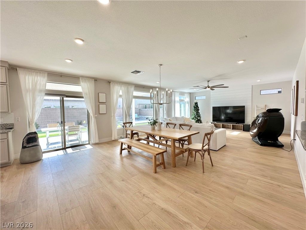 7139 Grace Estate Avenue — photo 3