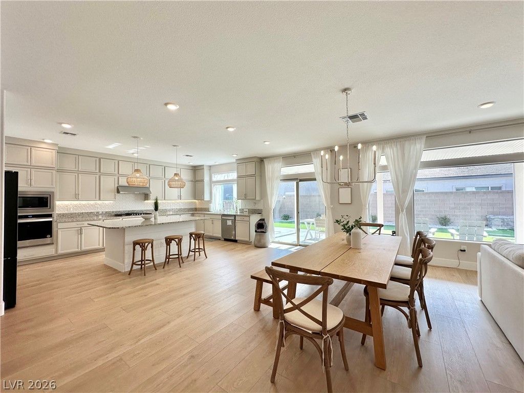 7139 Grace Estate Avenue — photo 4