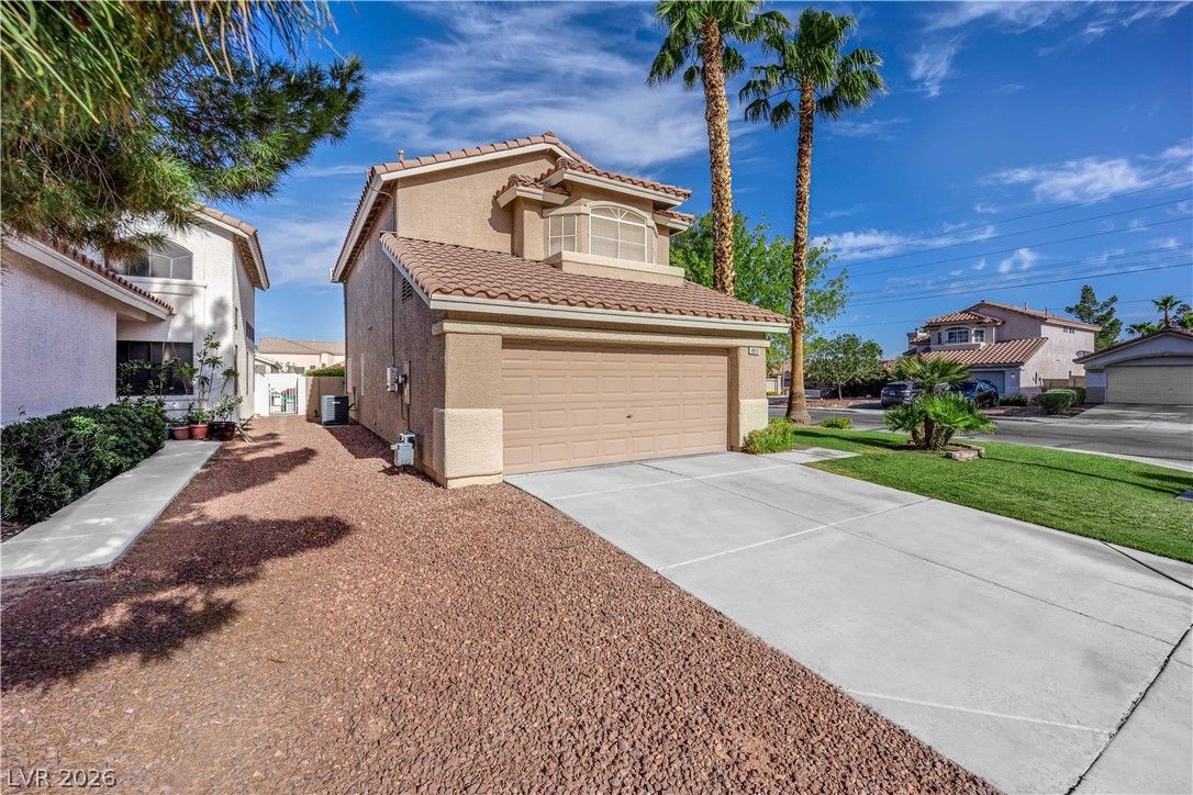 8915 Sandy Slate Way — photo 2