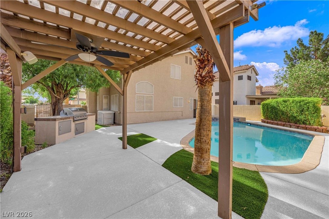 8915 Sandy Slate Way — photo 3