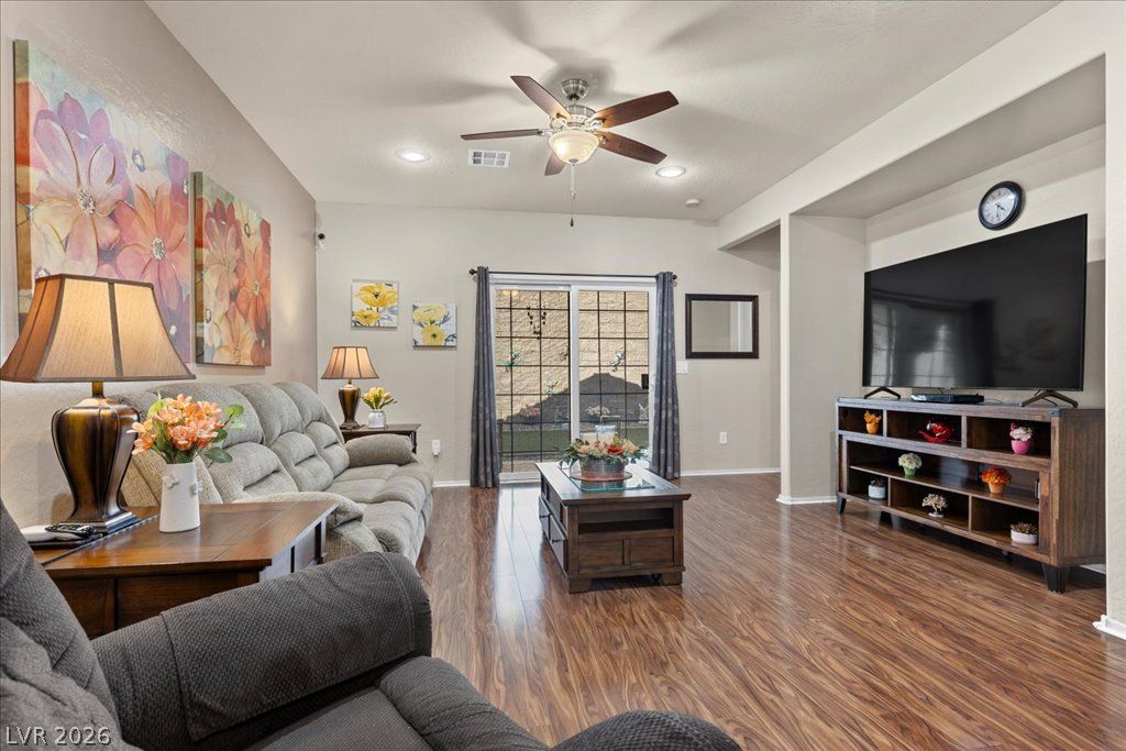 2562 Darda Street — photo 2 of 41