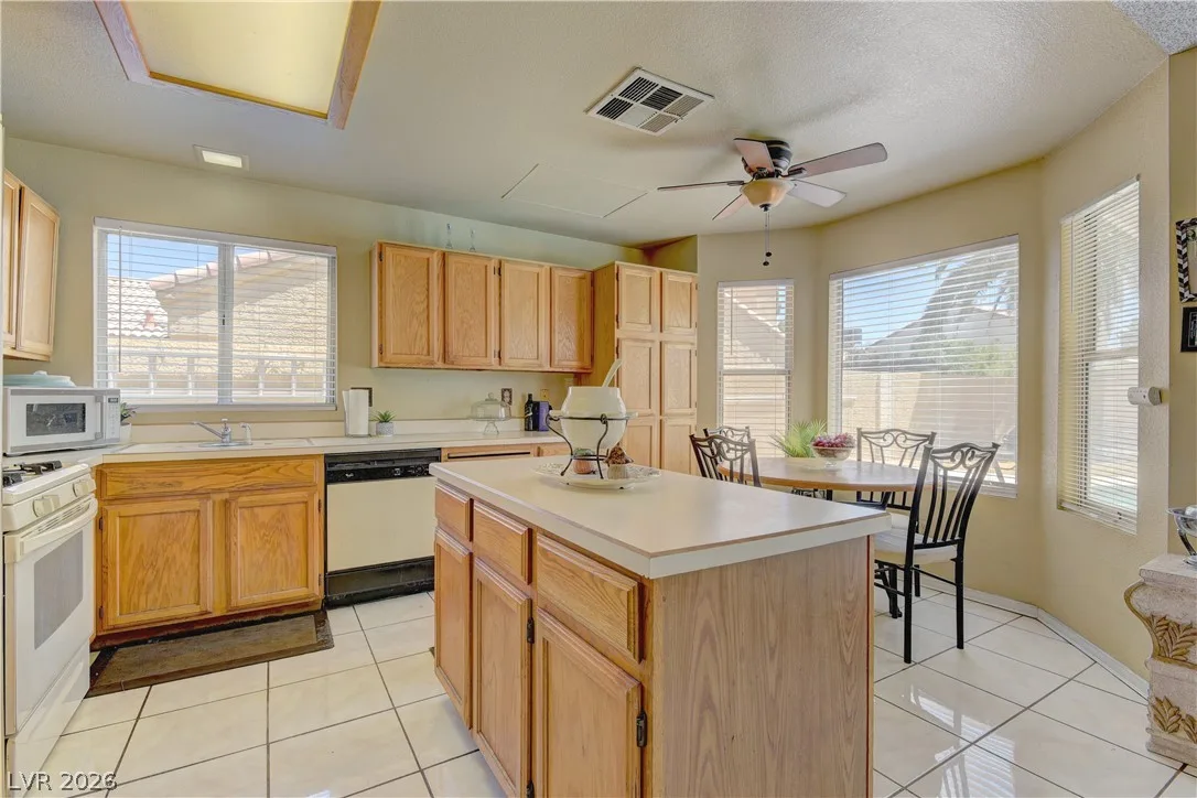 1316 Date Palm Circle — photo 3