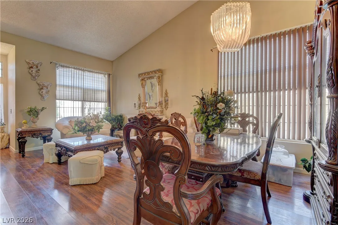 1316 Date Palm Circle — photo 5