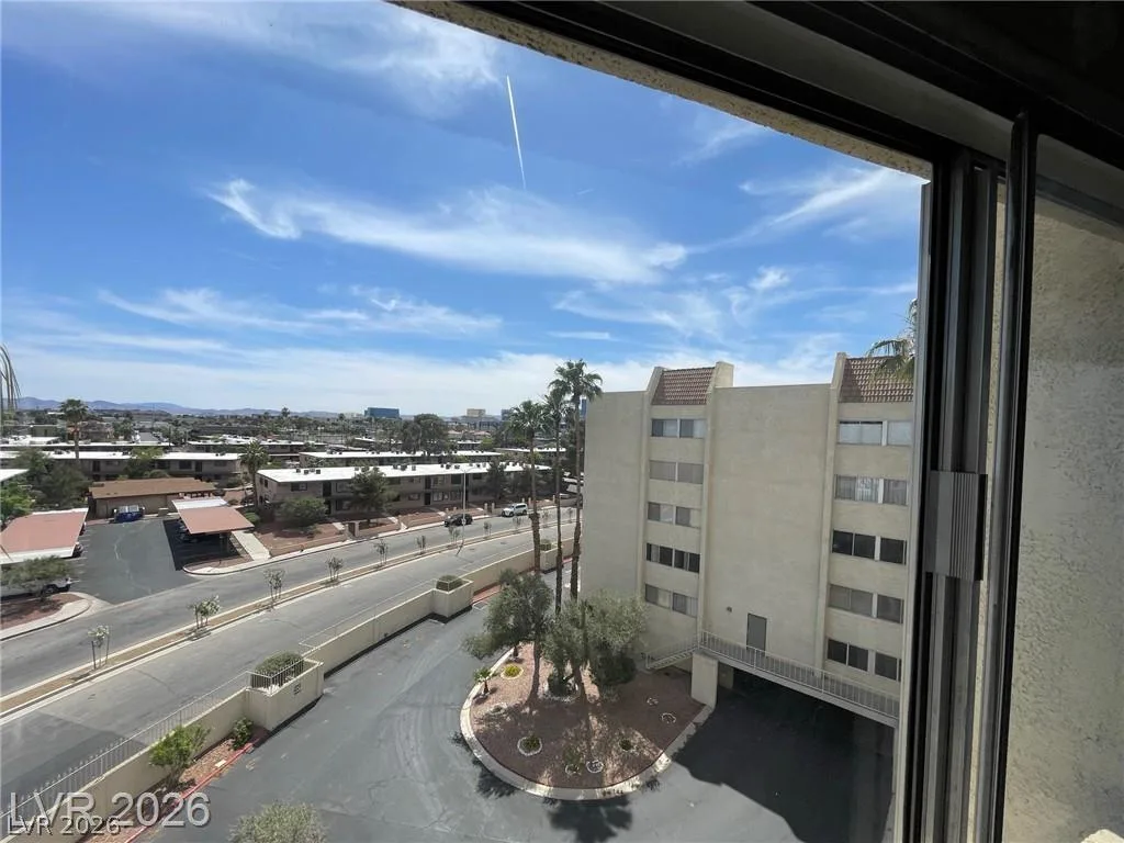 750 South Royal Crest Circle 351 — photo 4