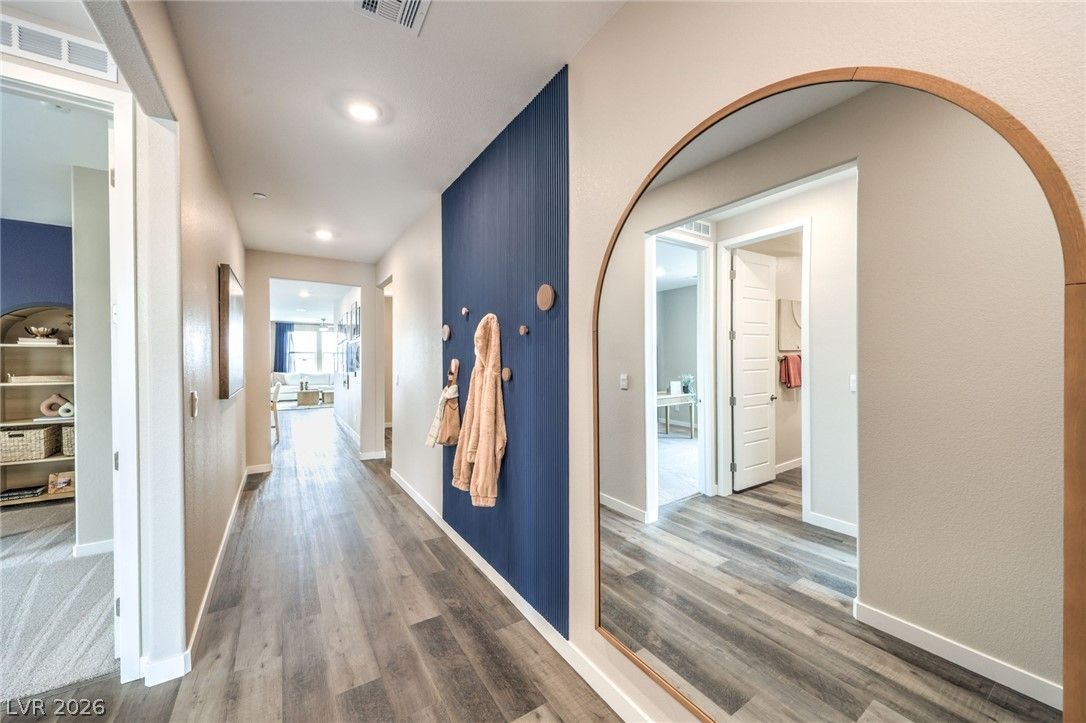 1424 Jorian Bay Dr. — photo 2