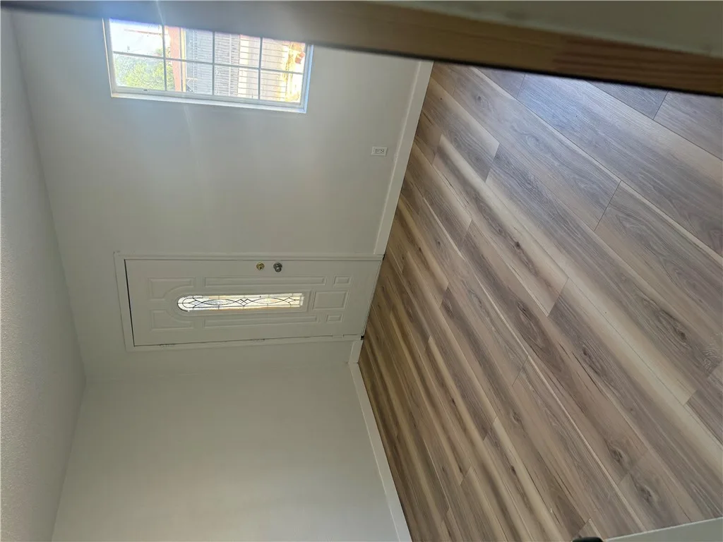 530 East Oakey Boulevard A — photo 3 of 14