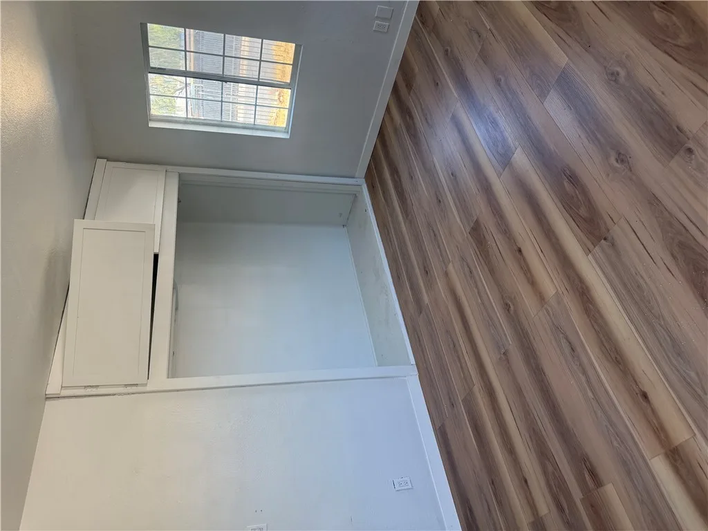 530 East Oakey Boulevard A — photo 4 of 14
