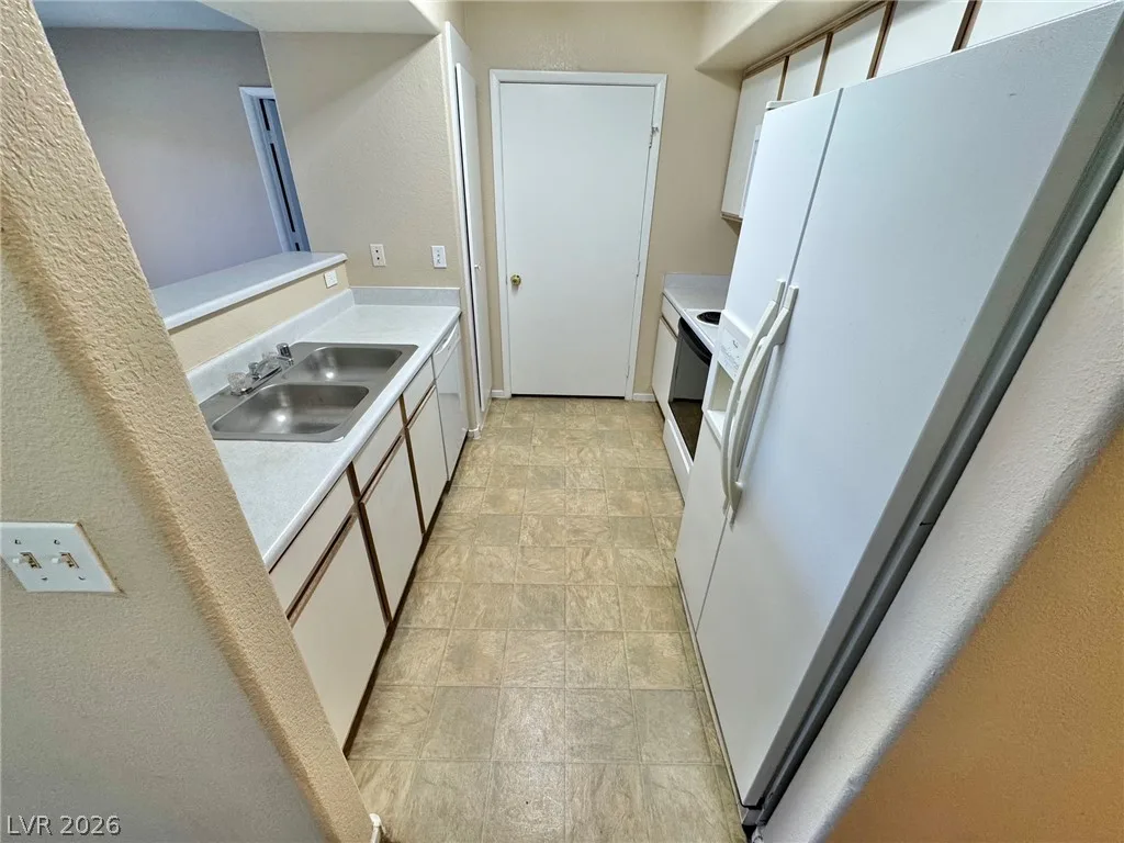 2300 East Silverado Ranch Boulevard 1159 — photo 4