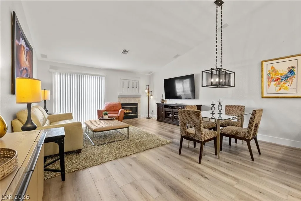 9962 Catalina Canyon Avenue — photo 2