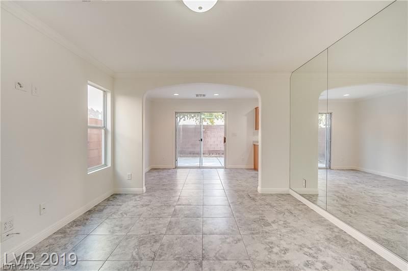 7934 Carmel Heights Avenue — photo 3 of 8
