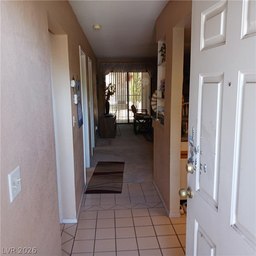 2856 Bluebonnet Drive 2 — photo 3