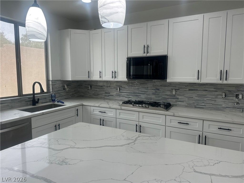 813 White Falcon Street — photo 4 of 12