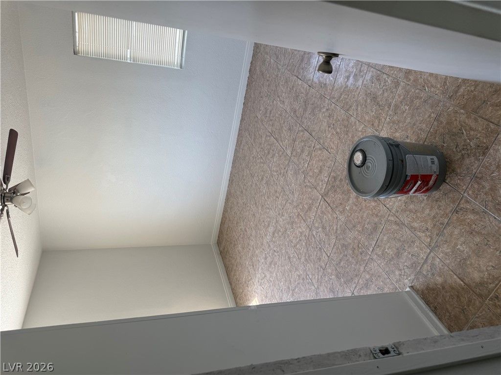 530 East Oakey Boulevard C — photo 3