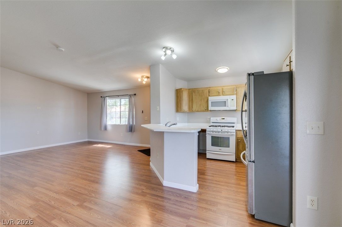 1881 West Alexander Road 2062 — photo 4