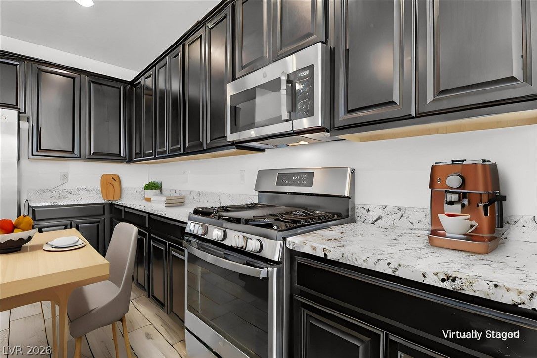 10838 Henesco Bay Street — photo 3 of 28