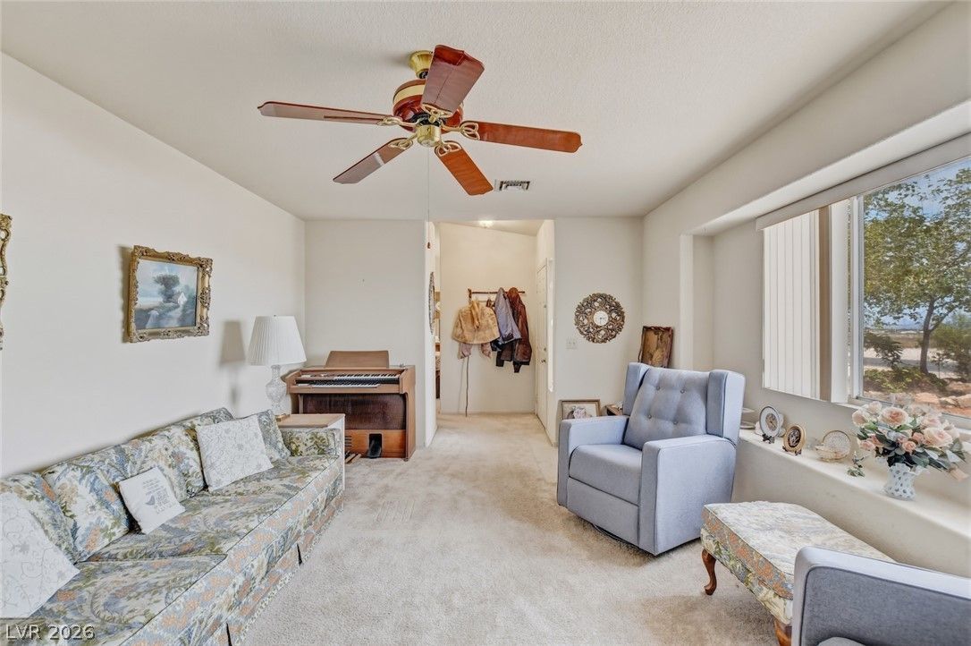1561 Equestrian Drive — photo 5