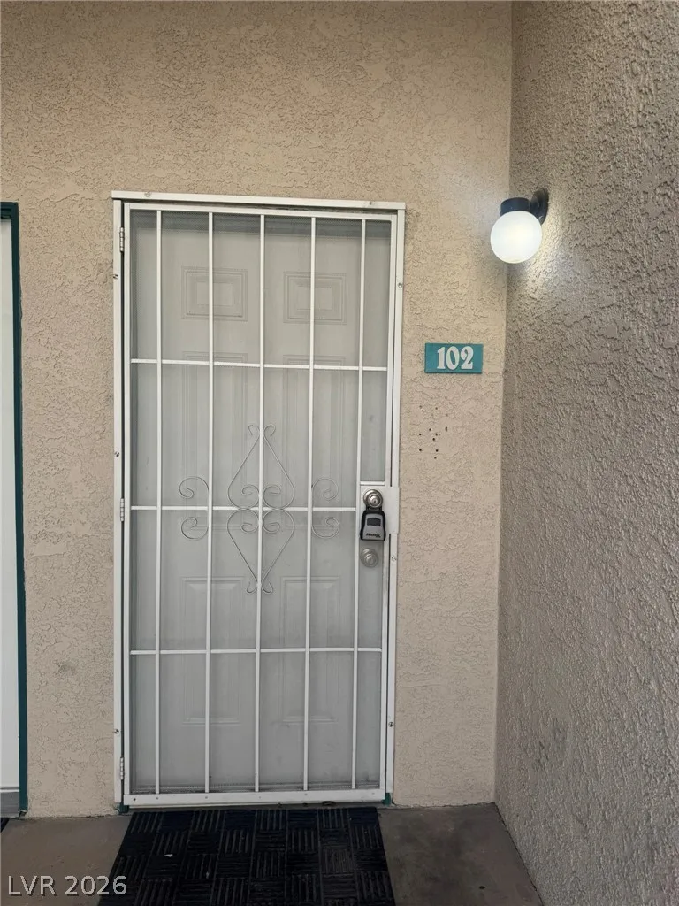 5141 Lindell Road 102 — photo 3