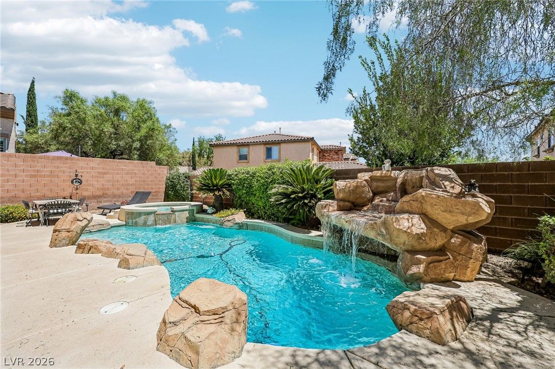 834 La Sconsa Drive — photo 2
