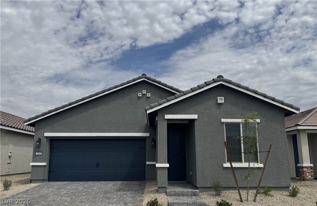 3253 Basin Desert Street — photo 2 of 7