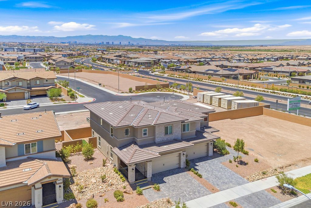 913 Cadence View Way — photo 2