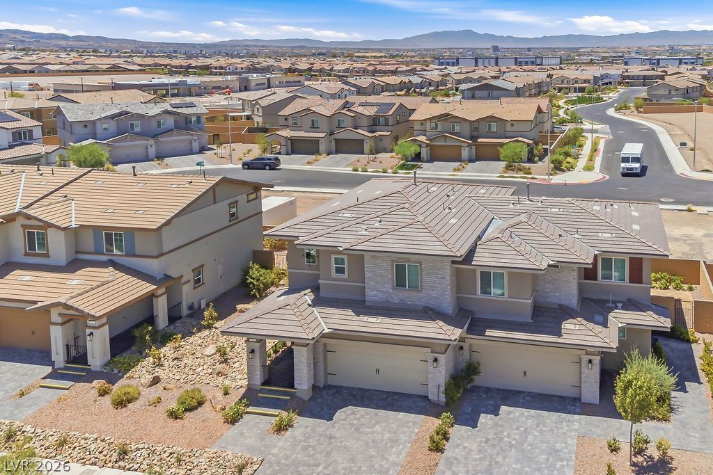 913 Cadence View Way — photo 4