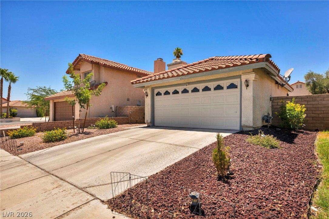 4735 Belshire Drive — photo 3