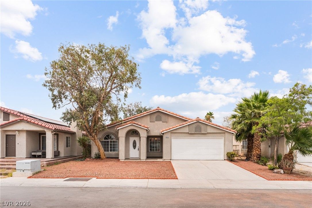 4624 Sophia Way — photo 1