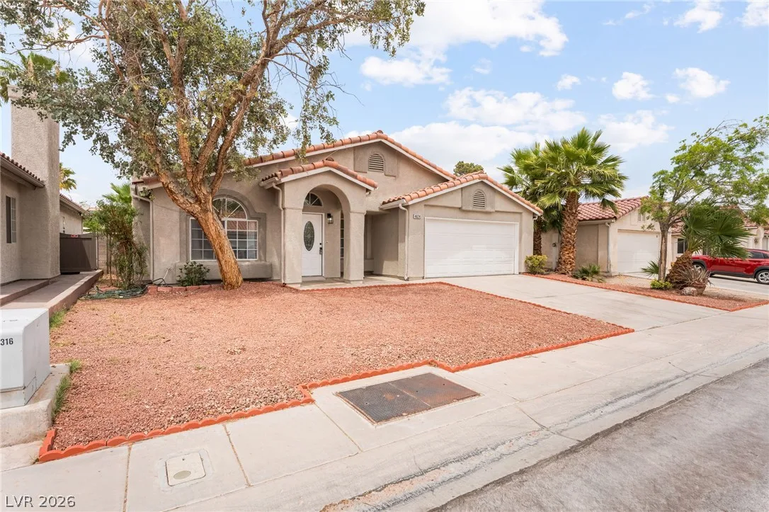 4624 Sophia Way — photo 2