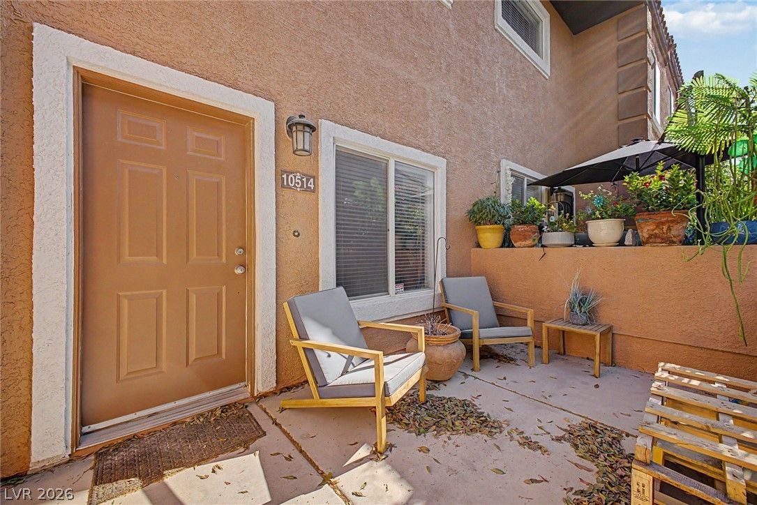 10514 Gold Shadow Avenue — photo 4