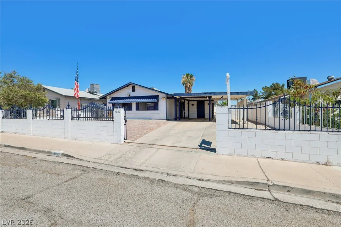 4832 Lana Drive — photo 2
