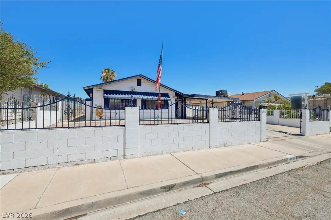 4832 Lana Drive — photo 3