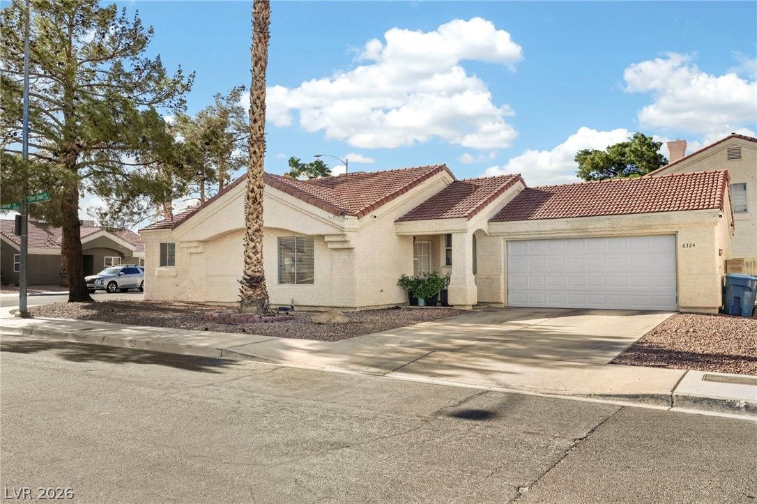 6724 Silver Spoon Drive — photo 2