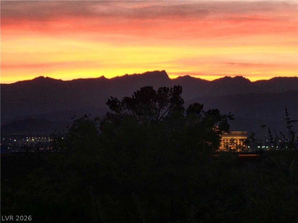 950 Seven Hills Drive 2425 — photo 3