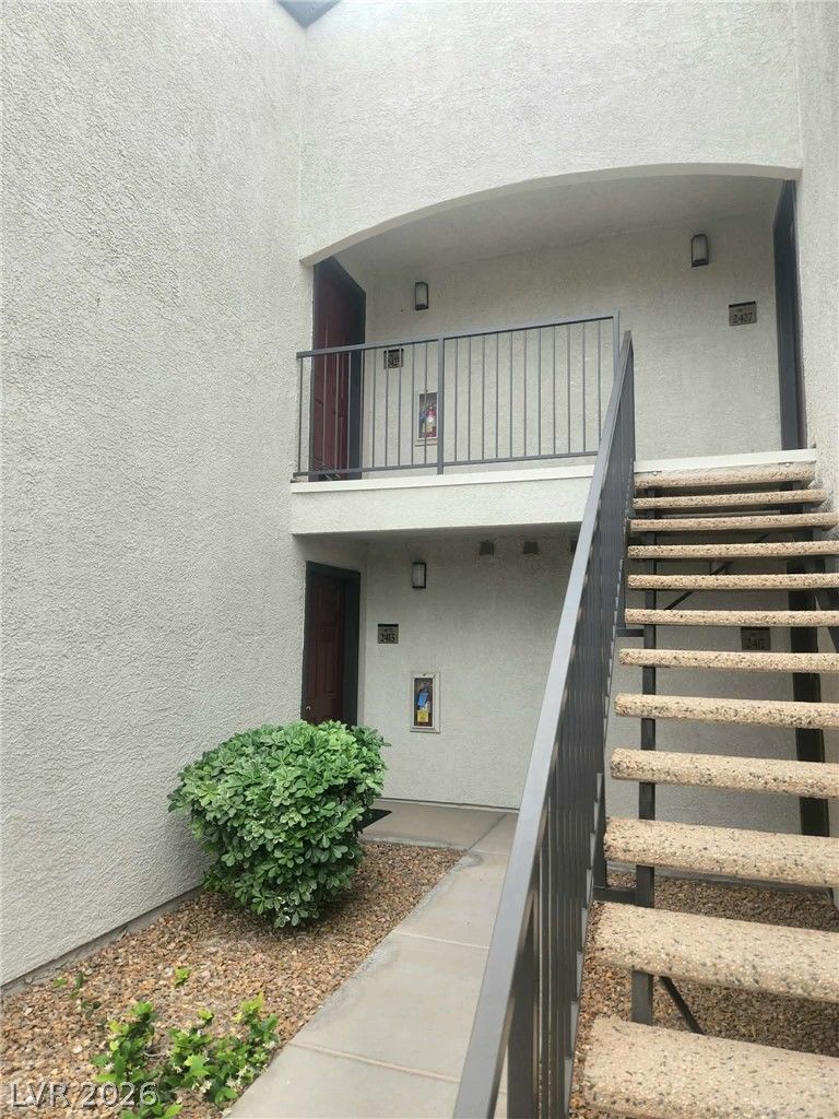950 Seven Hills Drive 2425 — photo 5