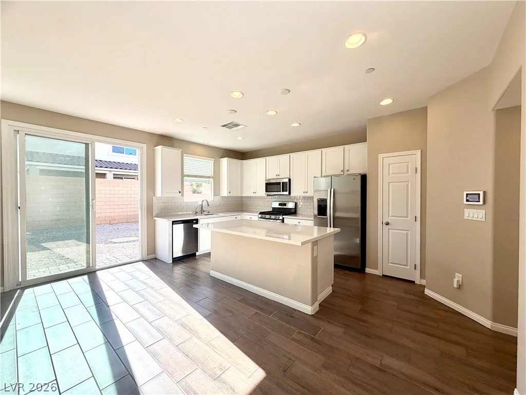5039 Tranquil View Street — photo 5