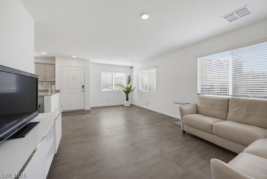 2713 Lucky Lavender Court 4 — photo 3
