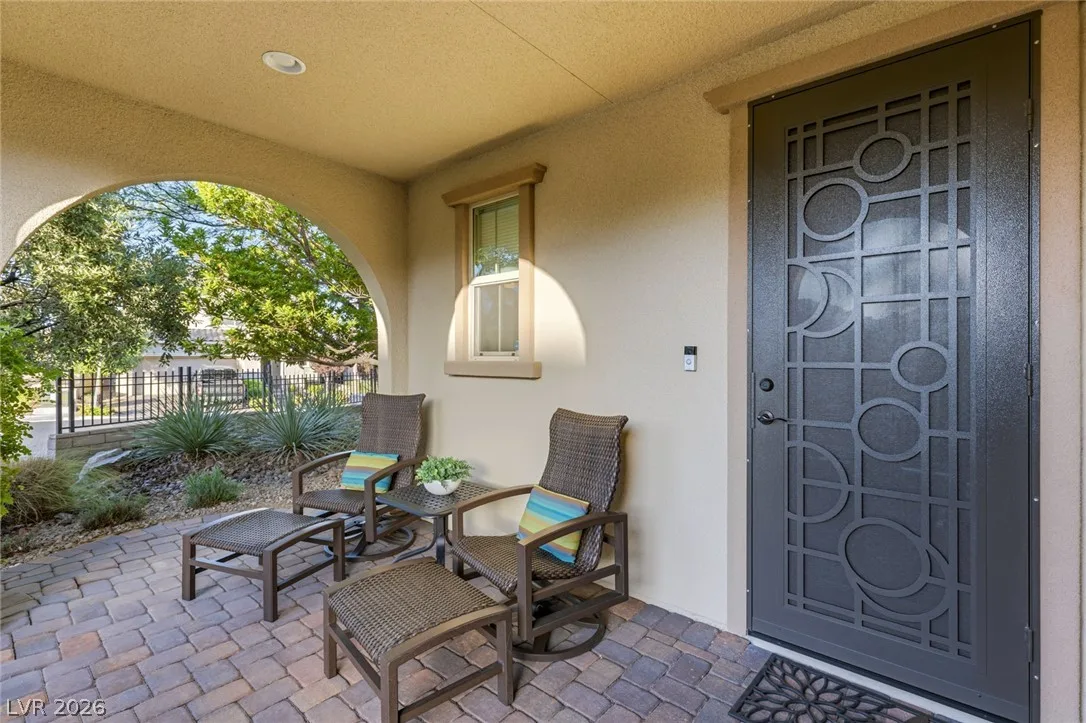 12225 Los Mares Lane — photo 2