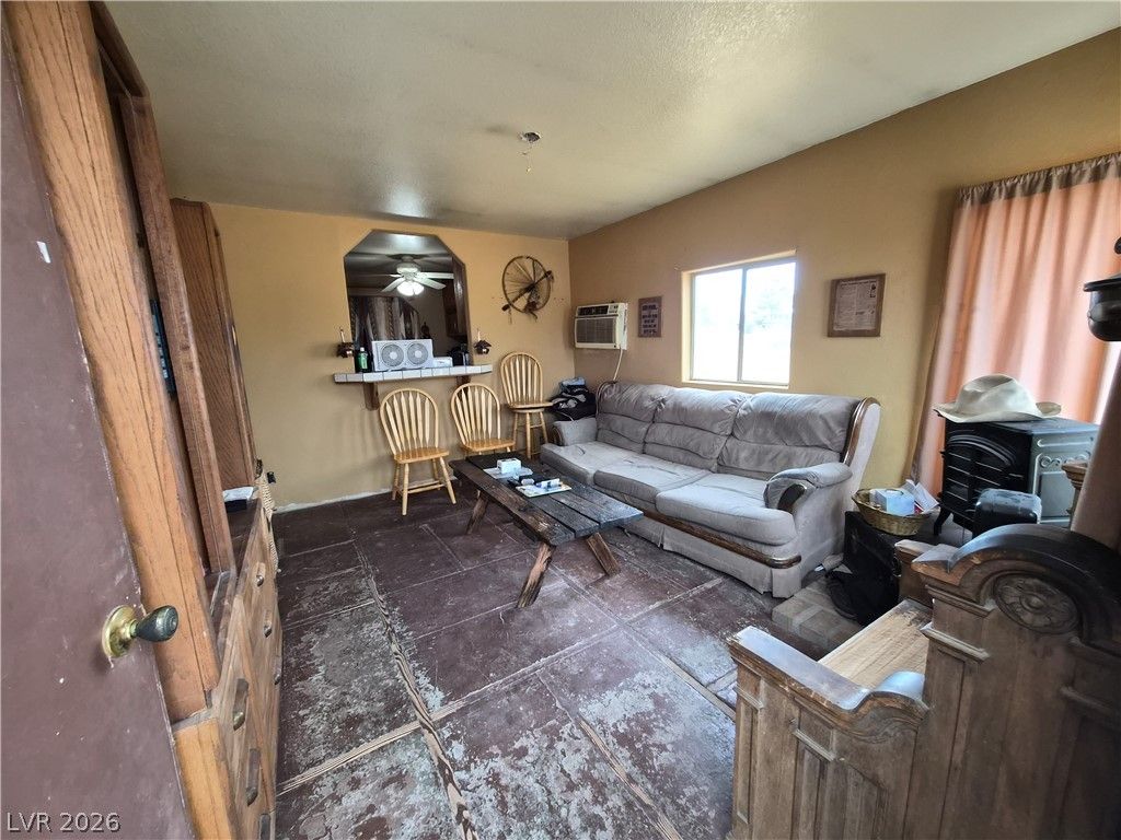 1480 Landmark Avenue — photo 3