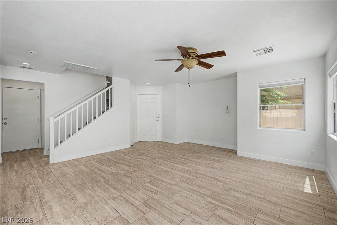 8168 New Leaf Avenue — photo 2