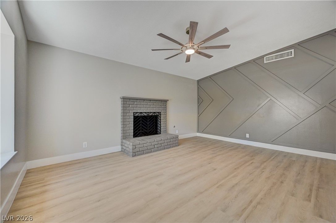 6784 Mataro Drive — photo 2