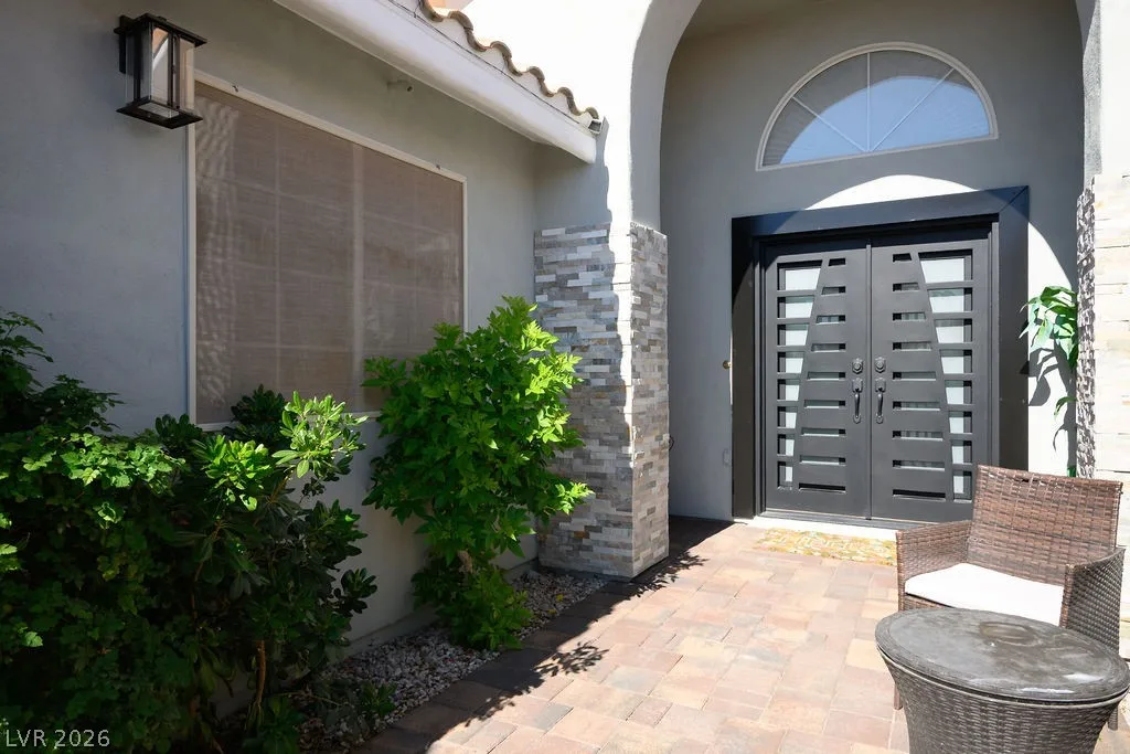 7100 West Meranto Avenue — photo 3