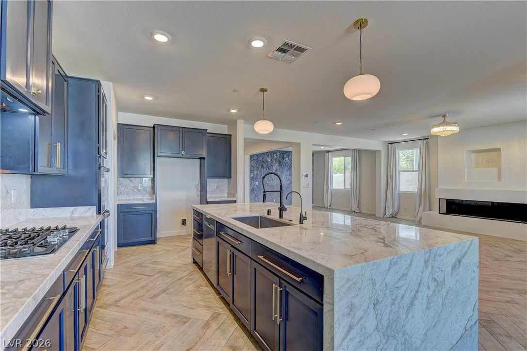 6390 Montrose Park Court — photo 4