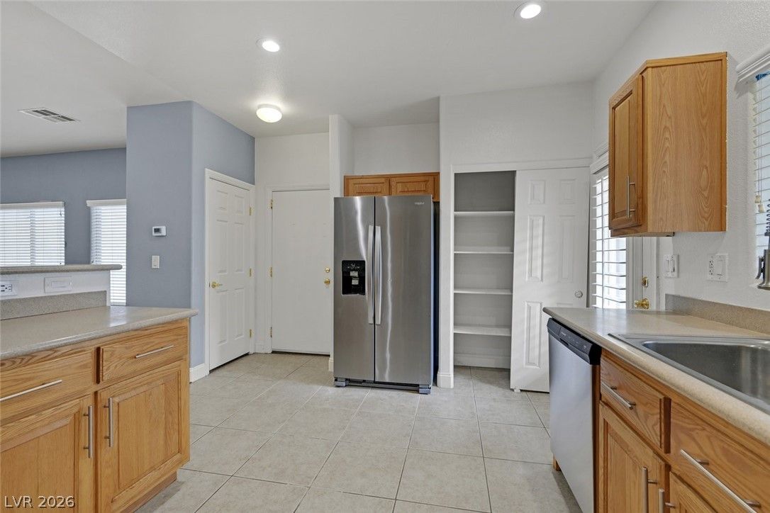 1755 Little Crow Avenue — photo 5
