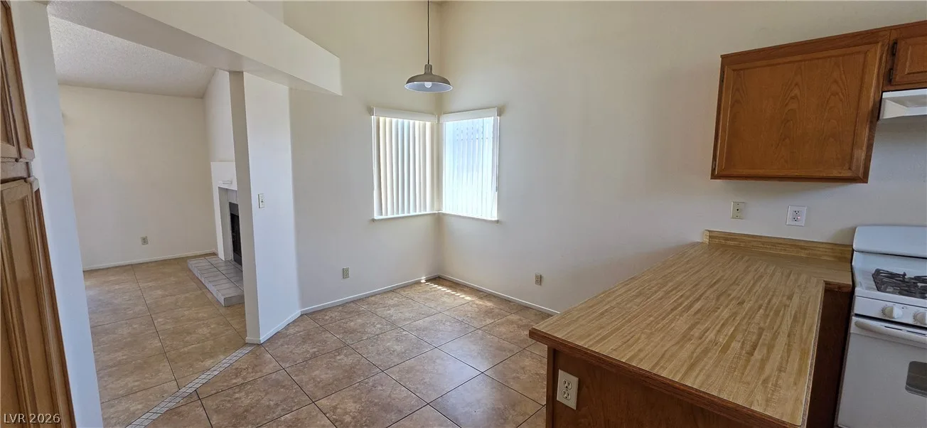 7061 PICCADILY Drive 0 — photo 5