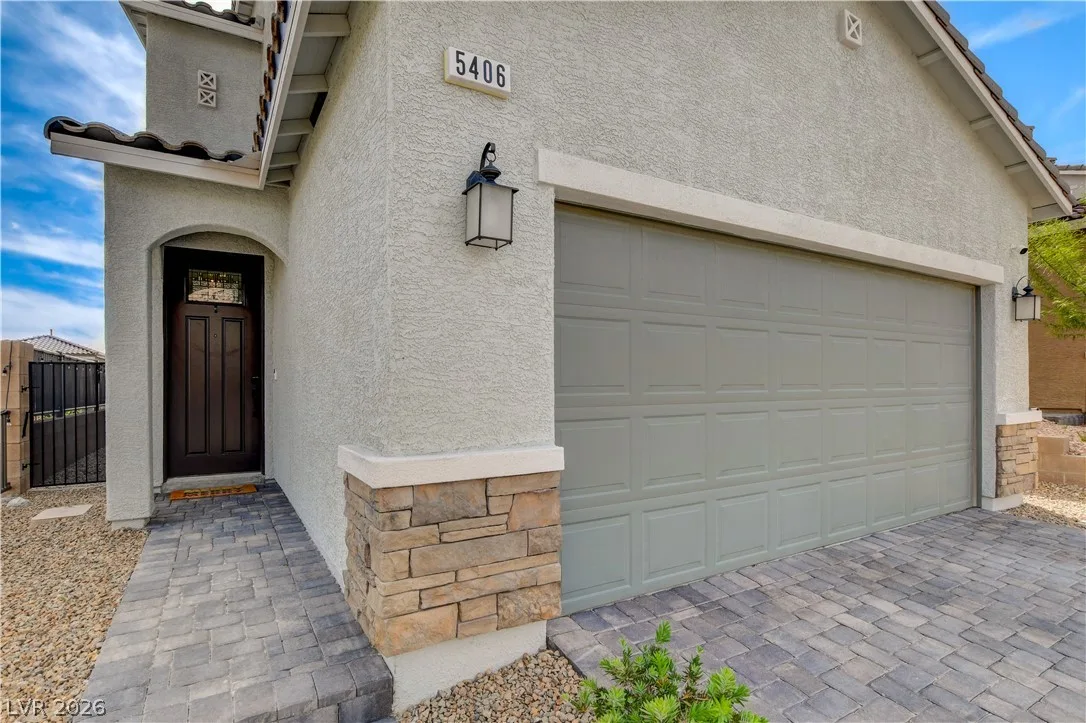 5406 Zacatin Court — photo 3