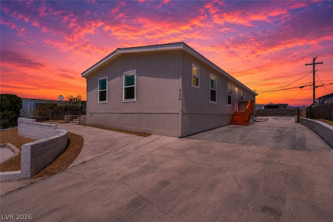 6146 Bryce Canyon Avenue — photo 3